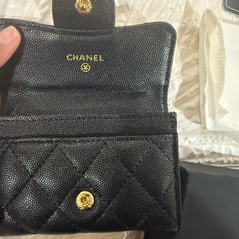 Black Quilted Leather Wallet - Picture 2 of 5